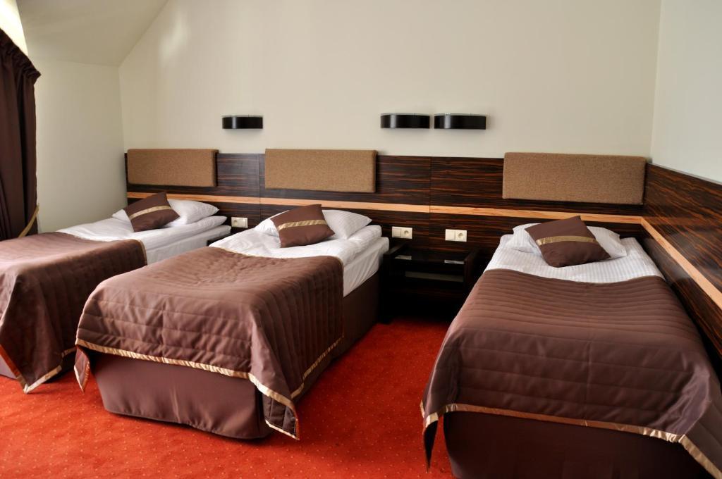 Hotel Nad Wigrami Gawrych Ruda Habitación foto